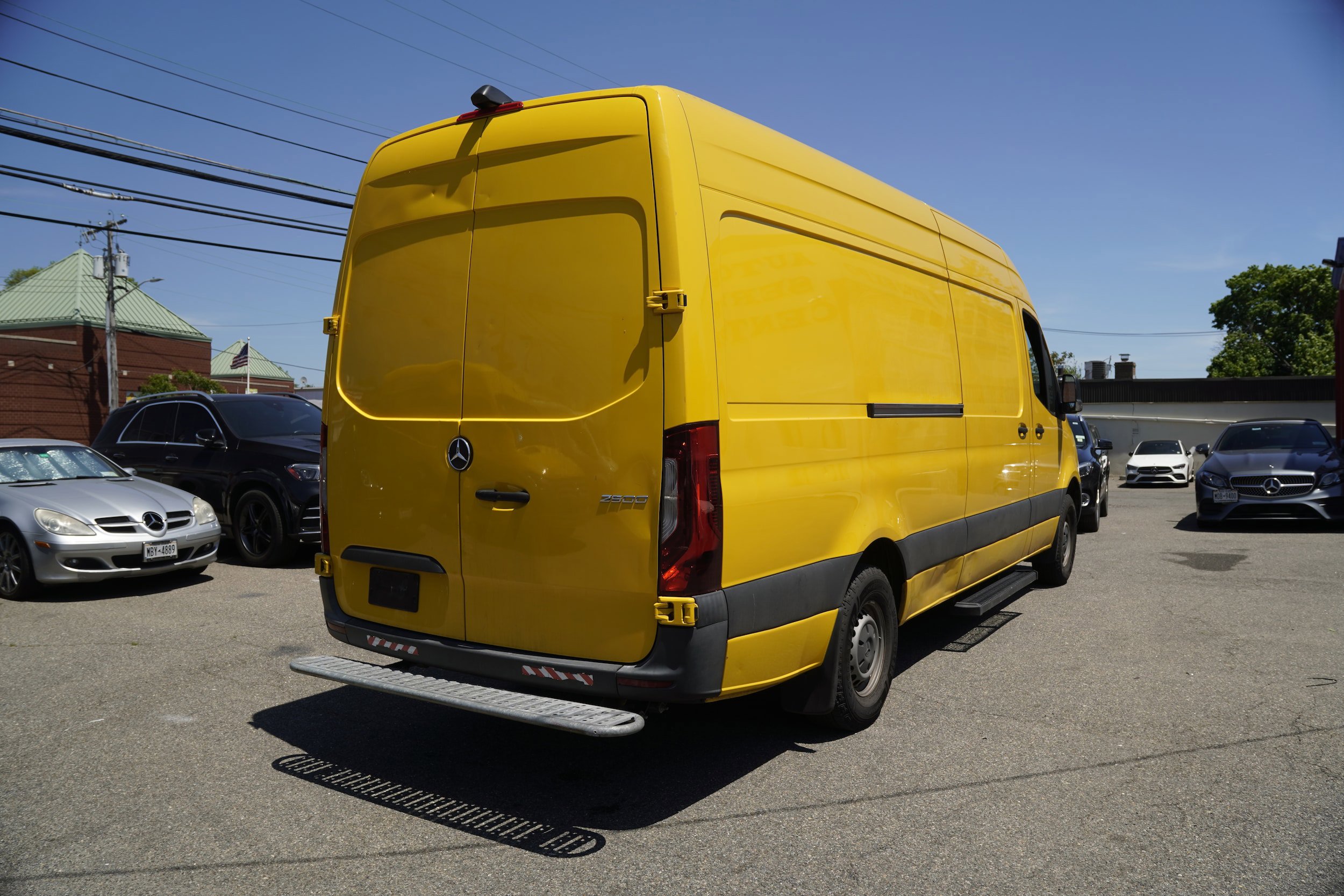 Used 2021 Mercedes-Benz Sprinter 2500 w/ Acoustic Package image 6