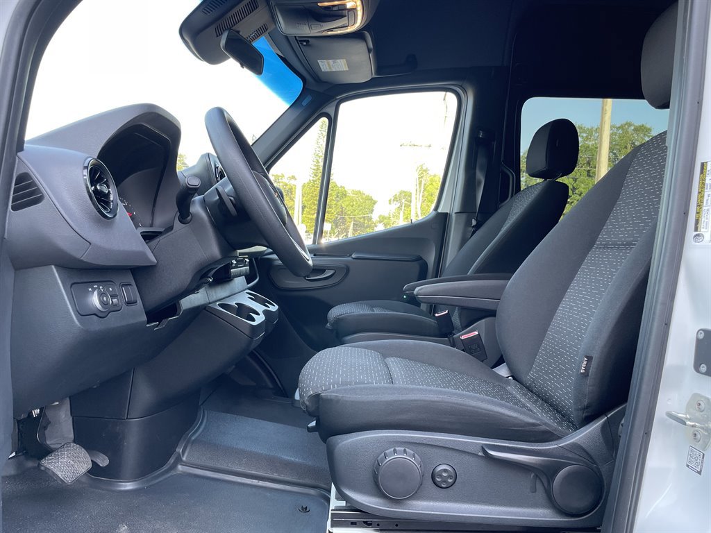 Used 2019 Mercedes-Benz Sprinter 2500 image 22