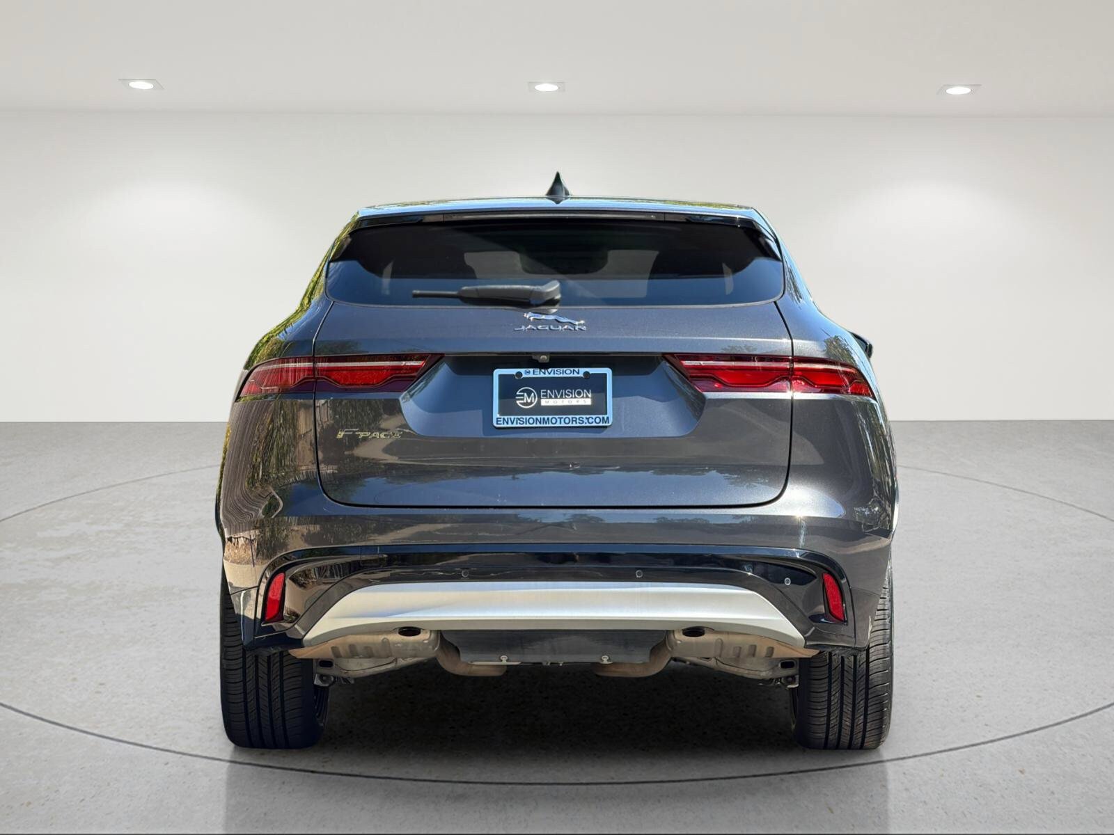 Used 2023 Jaguar F-PACE S AWD/4WD image 4