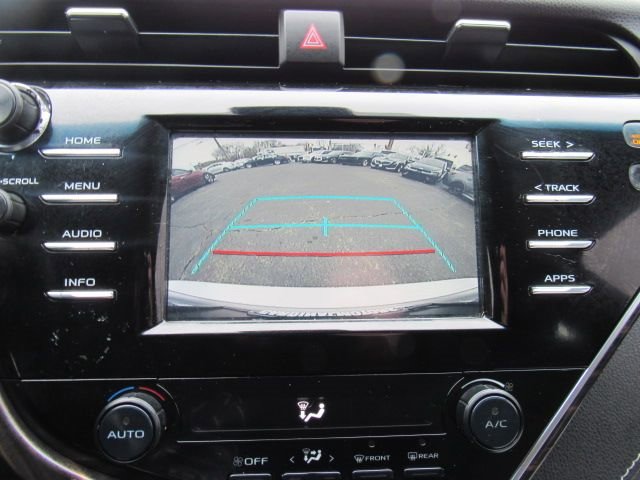 Used 2018 Toyota Camry SE image 20