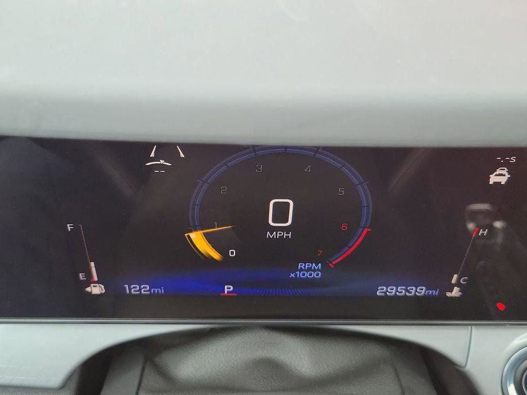 Certified 2024 Chevrolet Trax LT w/ Driver Confidence Package image 11