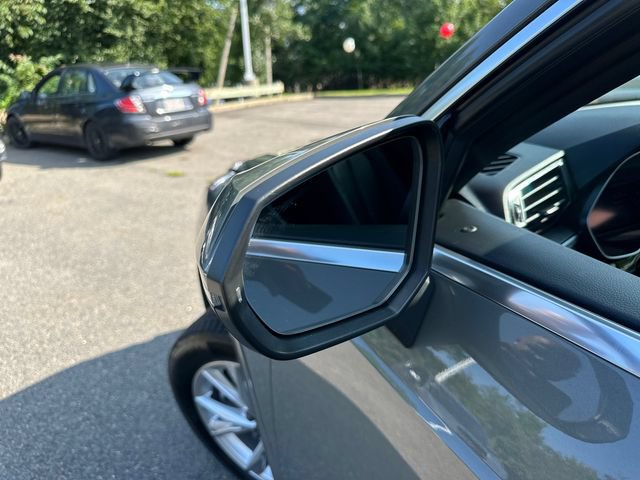 Used 2025 Audi Q3 2.0T Premium AWD/4WD image 15