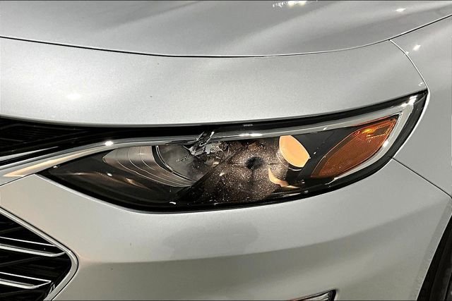 Used 2021 Chevrolet Malibu LS FWD image 32