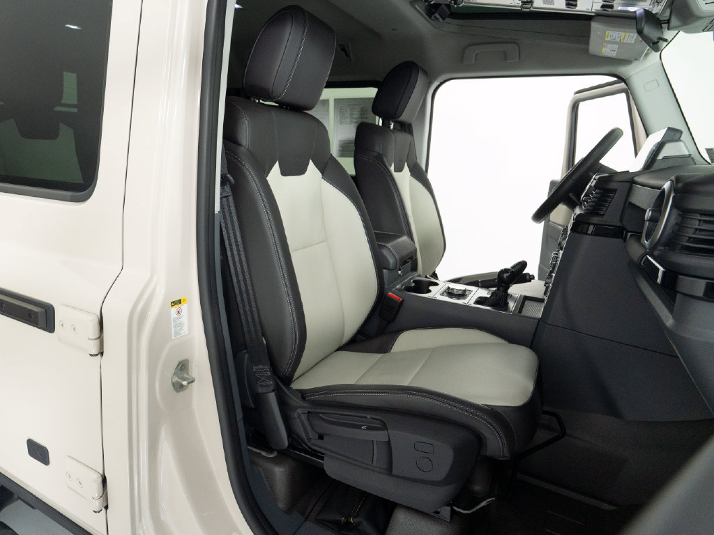 Used 2025 INEOS Grenadier Station Wagon AWD/4WD image 33