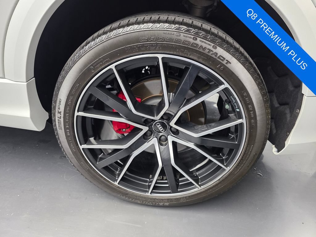 Used 2020 Audi Q8 Premium Plus w/ Premium Plus Package AWD/4WD image 17
