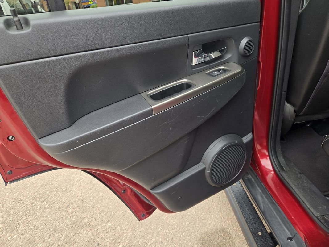 Used 2012 Jeep Liberty Limited Jet w/ Exterior Appearance Group AWD/4WD image 18