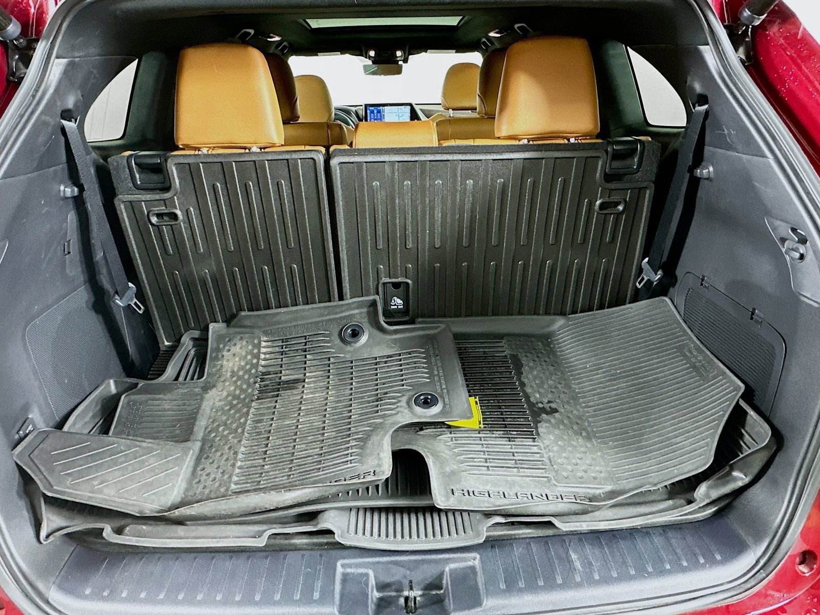 Used 2022 Toyota Highlander Platinum AWD/4WD image 34