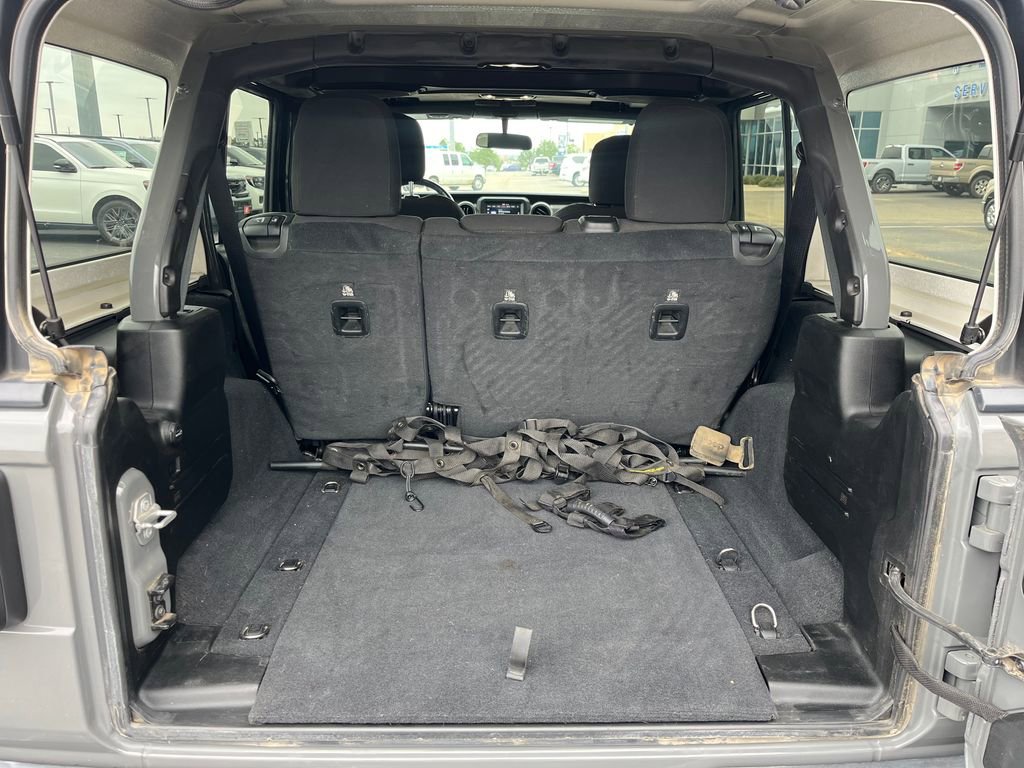 Used 2020 Jeep Wrangler Unlimited Willys image 13
