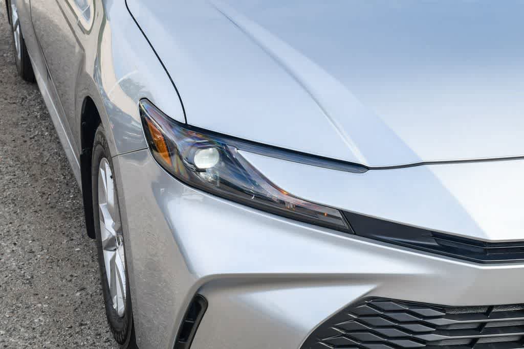 Used 2026 Toyota Camry LE FWD image 4