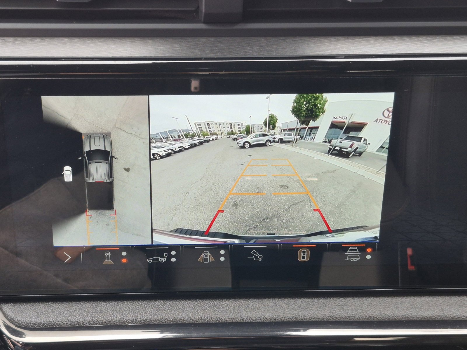 Used 2024 GMC Sierra 2500 AT4 w/ AT4 Premium Plus Package image 32