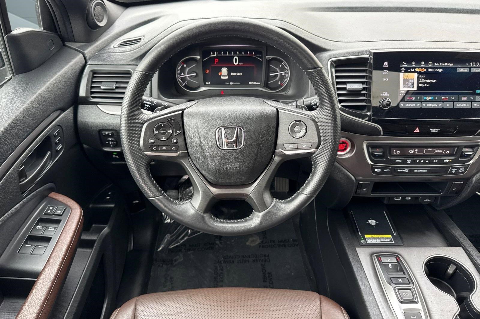 Certified 2025 Honda Passport EX-L image 28