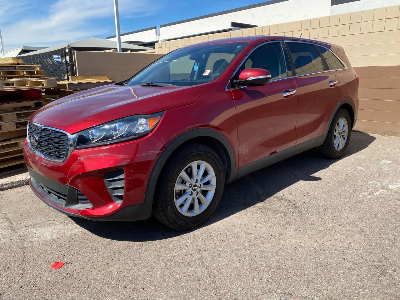 Used 2020 Kia Sorento LX image 3