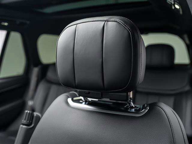 New 2026 Land Rover Range Rover SE AWD/4WD image 14
