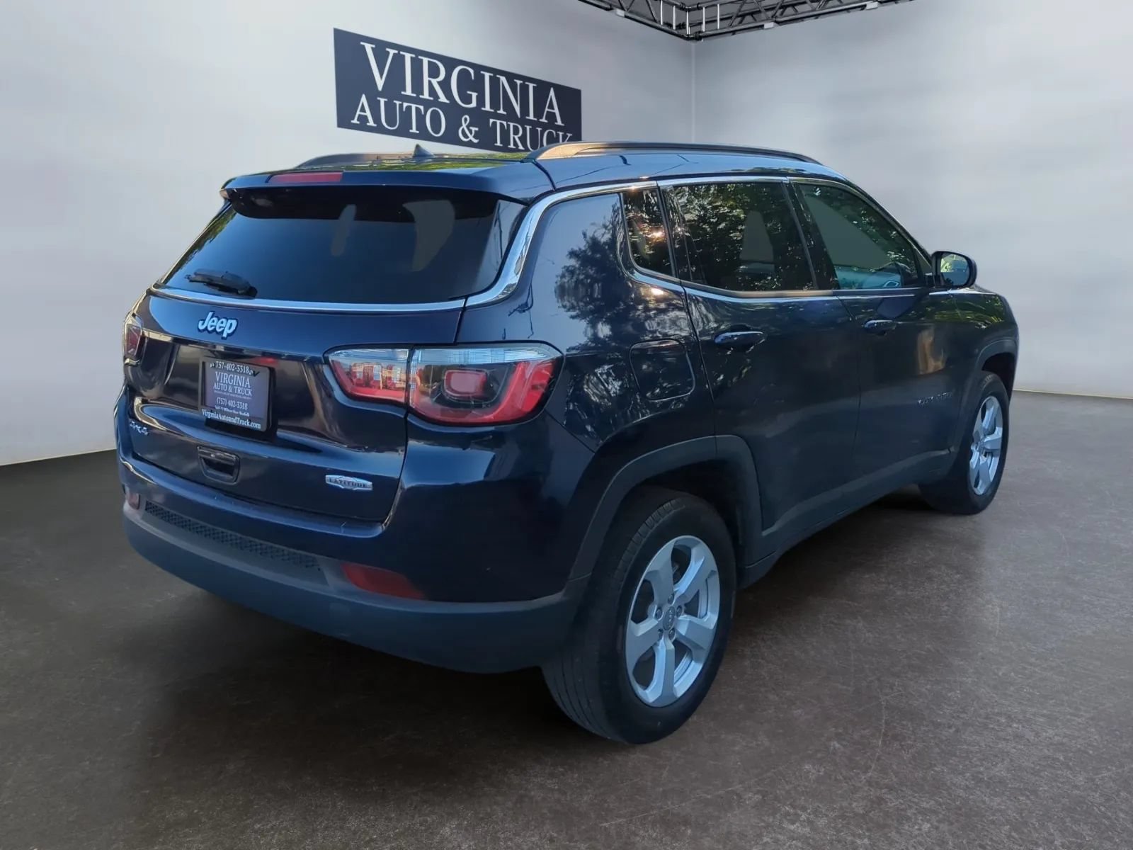 Used 2018 Jeep Compass Latitude AWD/4WD image 10