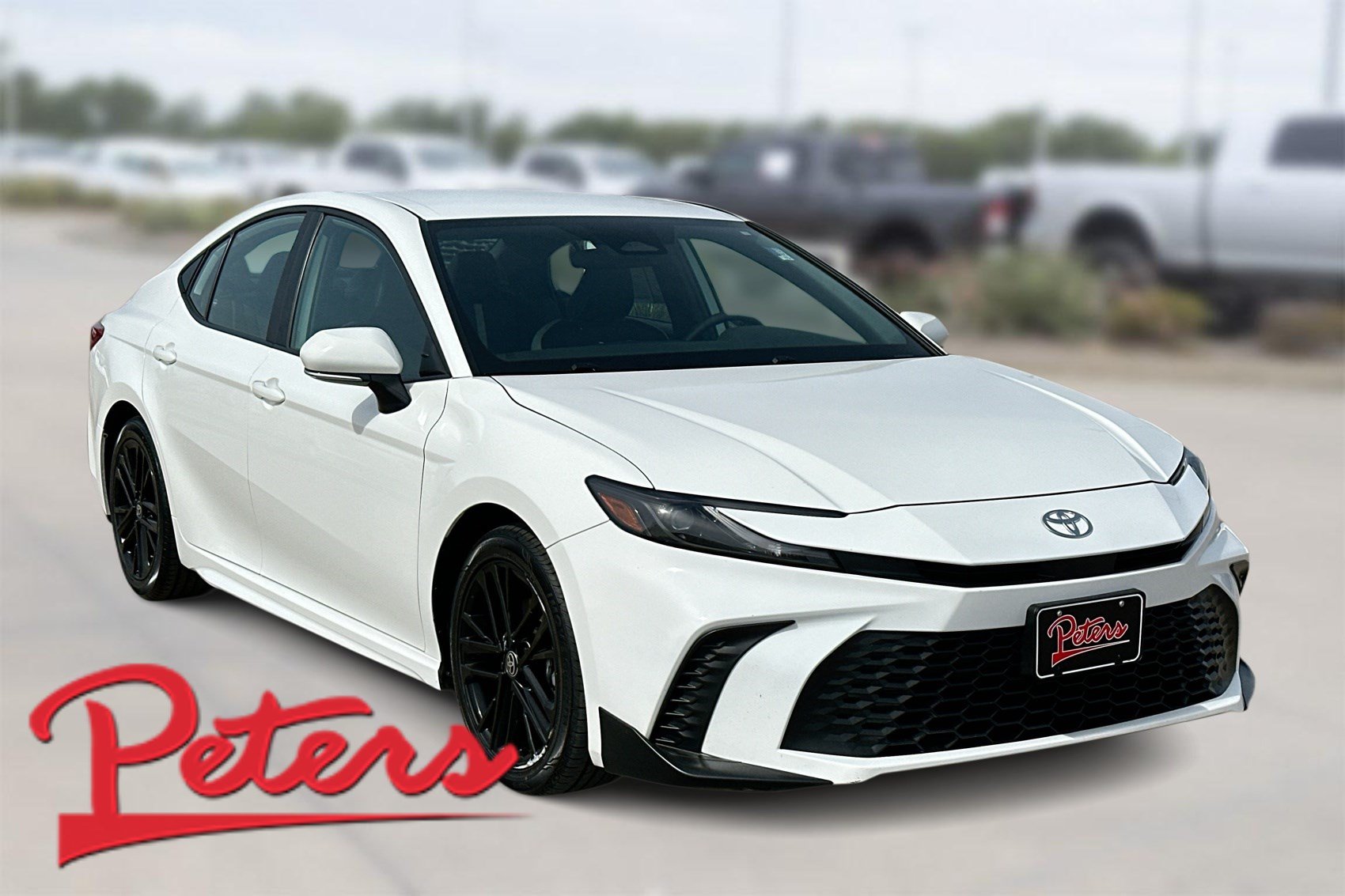 Used 2025 Toyota Camry SE FWD image 1