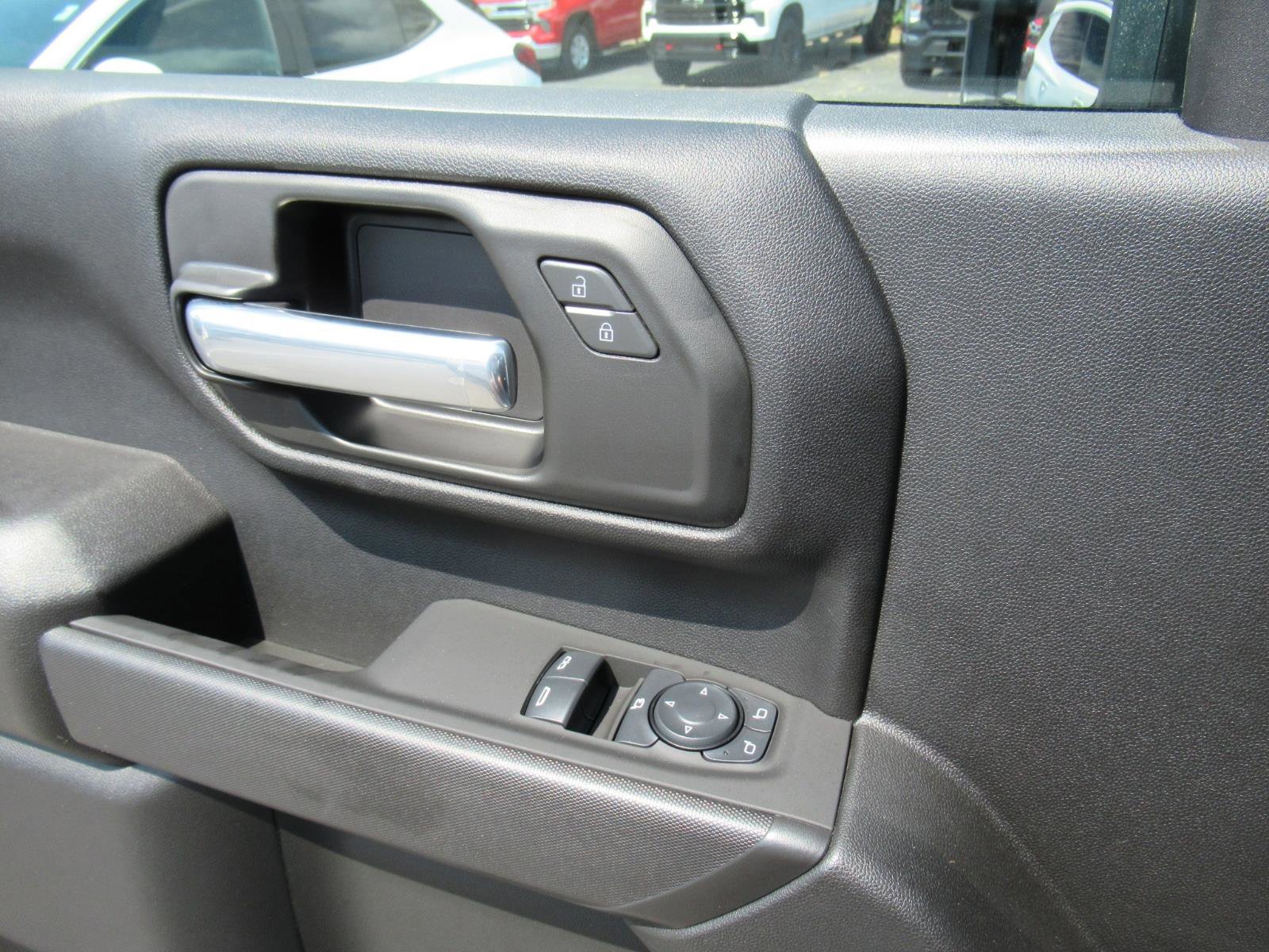 Used 2025 Chevrolet Silverado 2500 W/T w/ WT Convenience Package RWD image 21