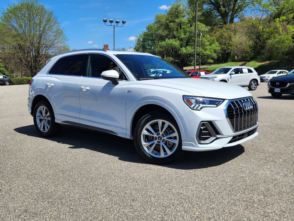 Used 2022 Audi Q3 2.0T Premium Plus image 2