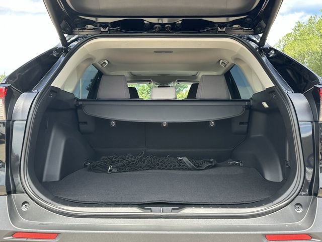 Used 2025 Toyota RAV4 XLE w/ Convenience Package FWD image 29