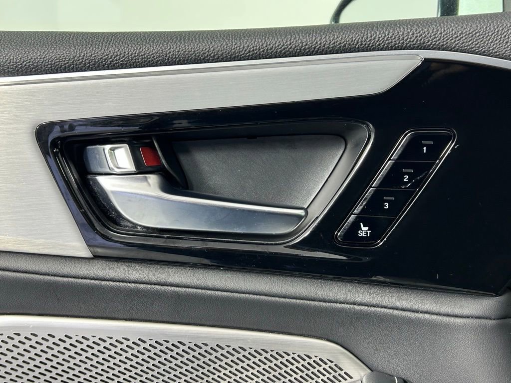 Used 2023 Acura MDX SH-AWD w/ Technology Package image 37