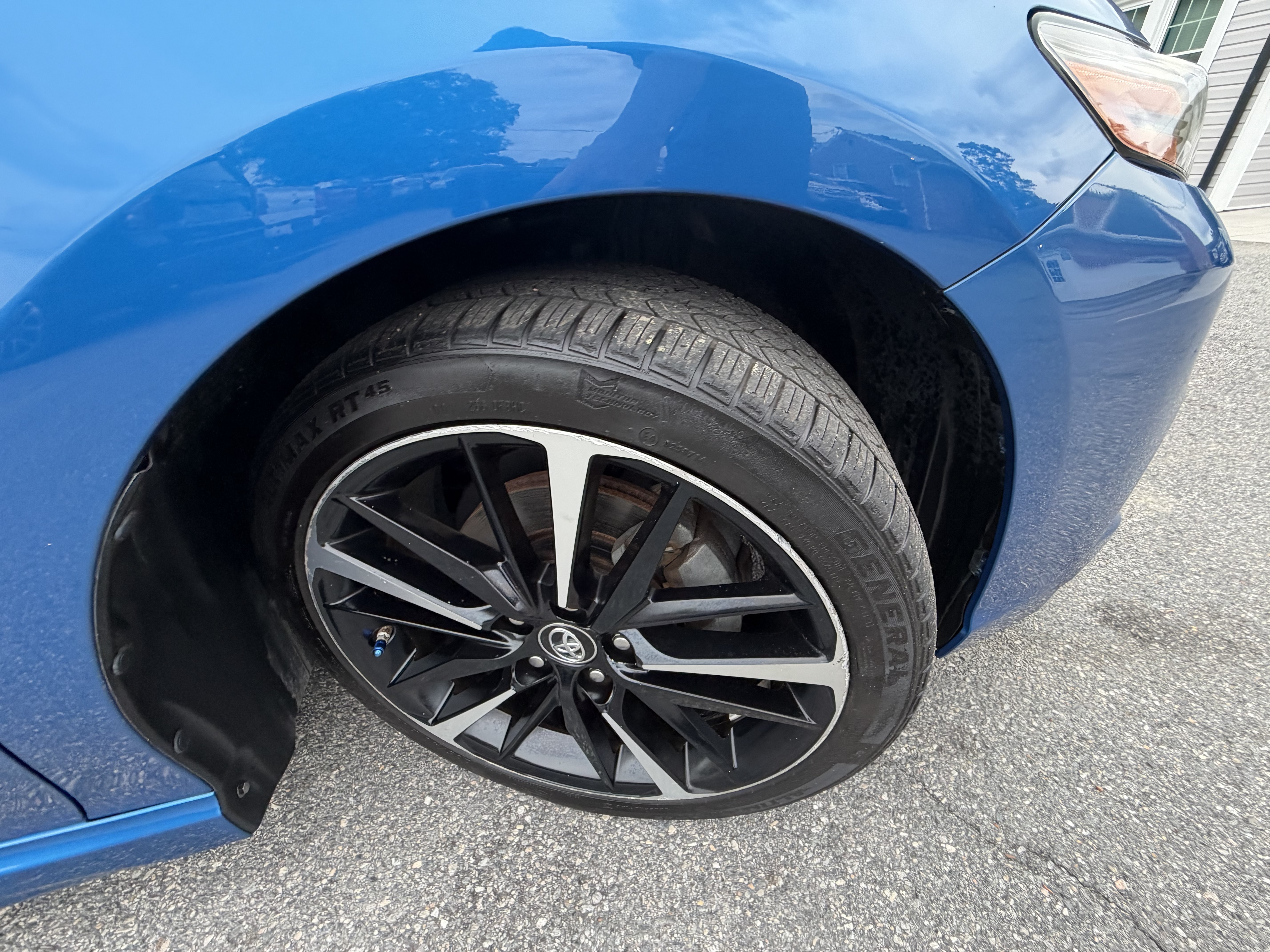 Used 2018 Toyota Camry XSE w/ Audio Package FWD image 32