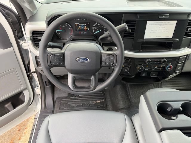 New 2026 Ford F550 4x4 Supercab Super Duty image 8