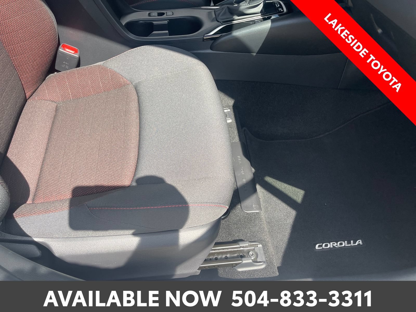 Certified 2026 Toyota Corolla SE w/ SE Premium Package FWD image 18