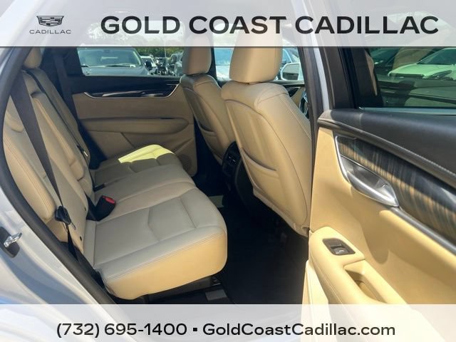 Used 2017 Cadillac XT5 FWD image 8