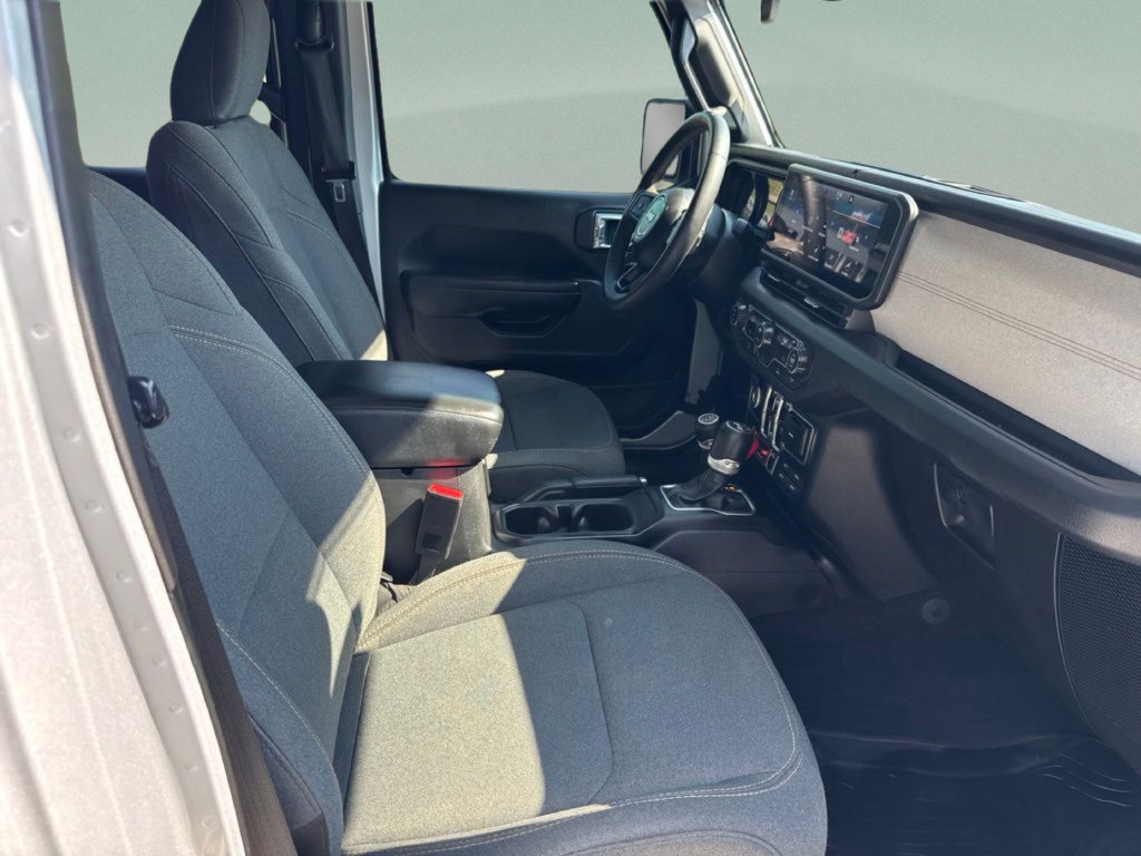 Used 2024 Jeep Wrangler Unlimited Sport AWD/4WD image 28