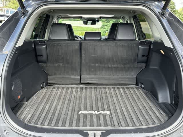 Used 2021 Toyota RAV4 Limited AWD/4WD image 26