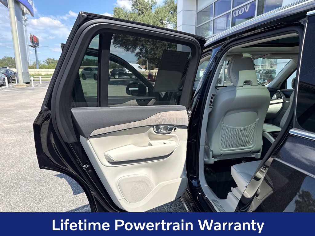 Certified 2024 Volvo XC90 T8 Plus AWD/4WD image 30
