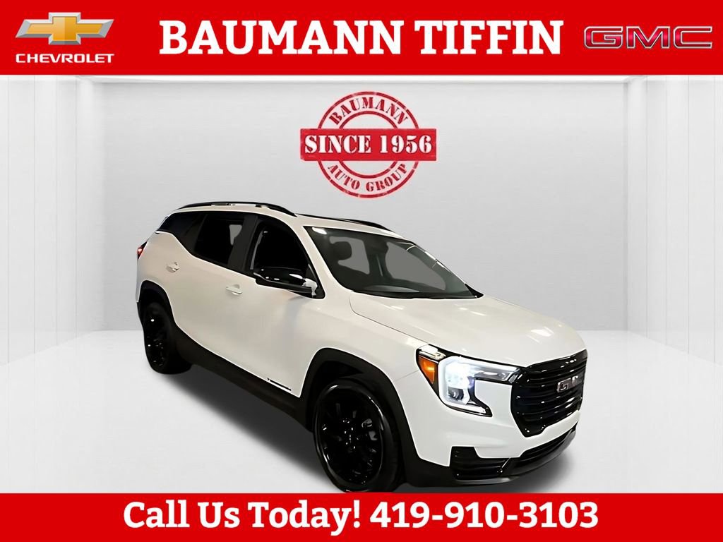 Used 2023 GMC Terrain SLE w/ Driver Convenience Package FWD image 1