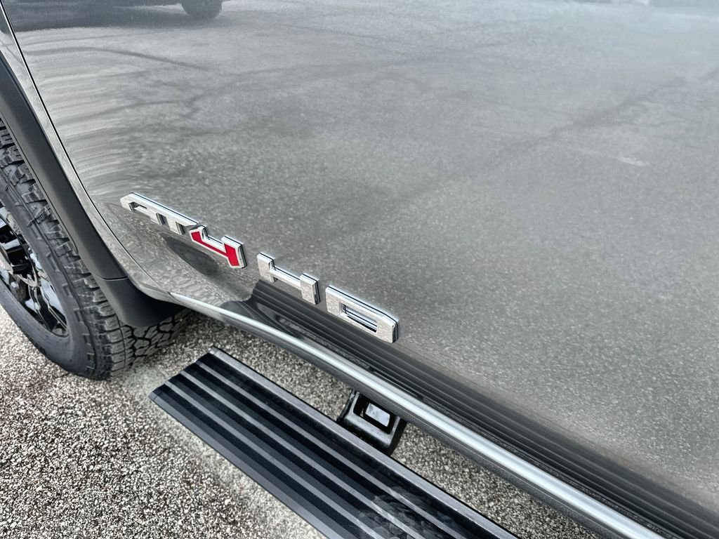 New 2026 GMC Sierra 2500 AT4 image 14