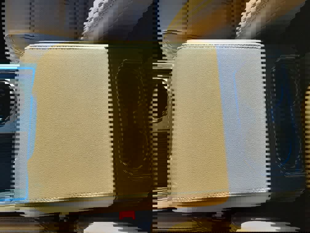 Used 2022 Ford F250 Lariat w/ Chrome Package image 17