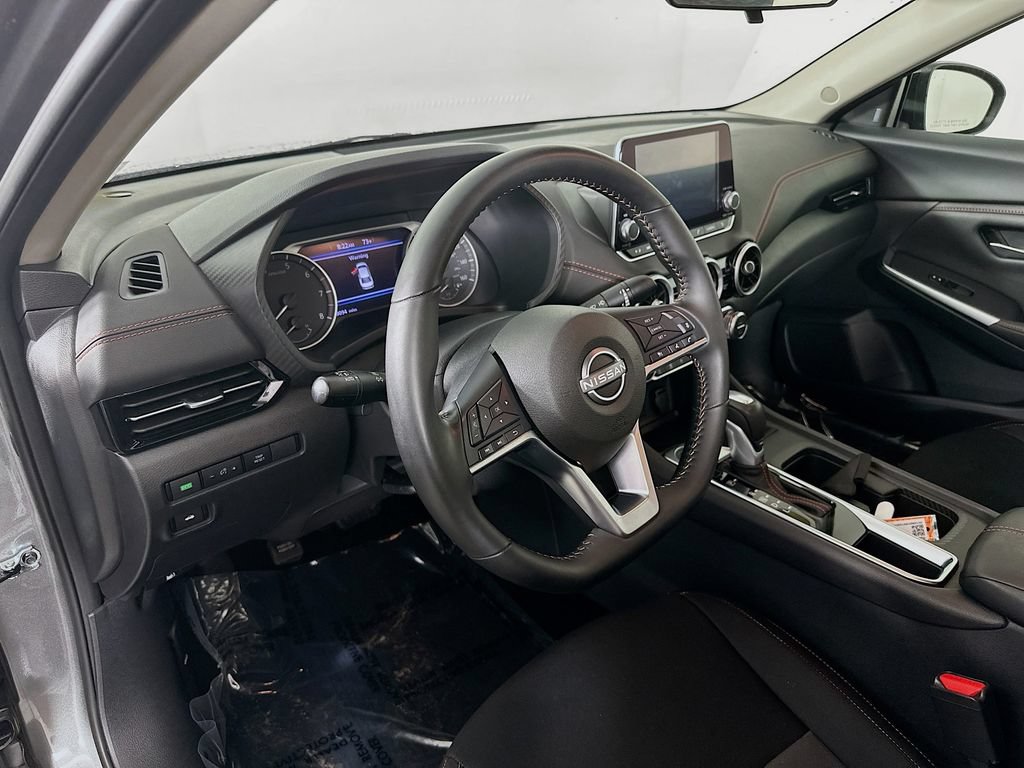 Certified 2025 Nissan Sentra SR FWD image 15