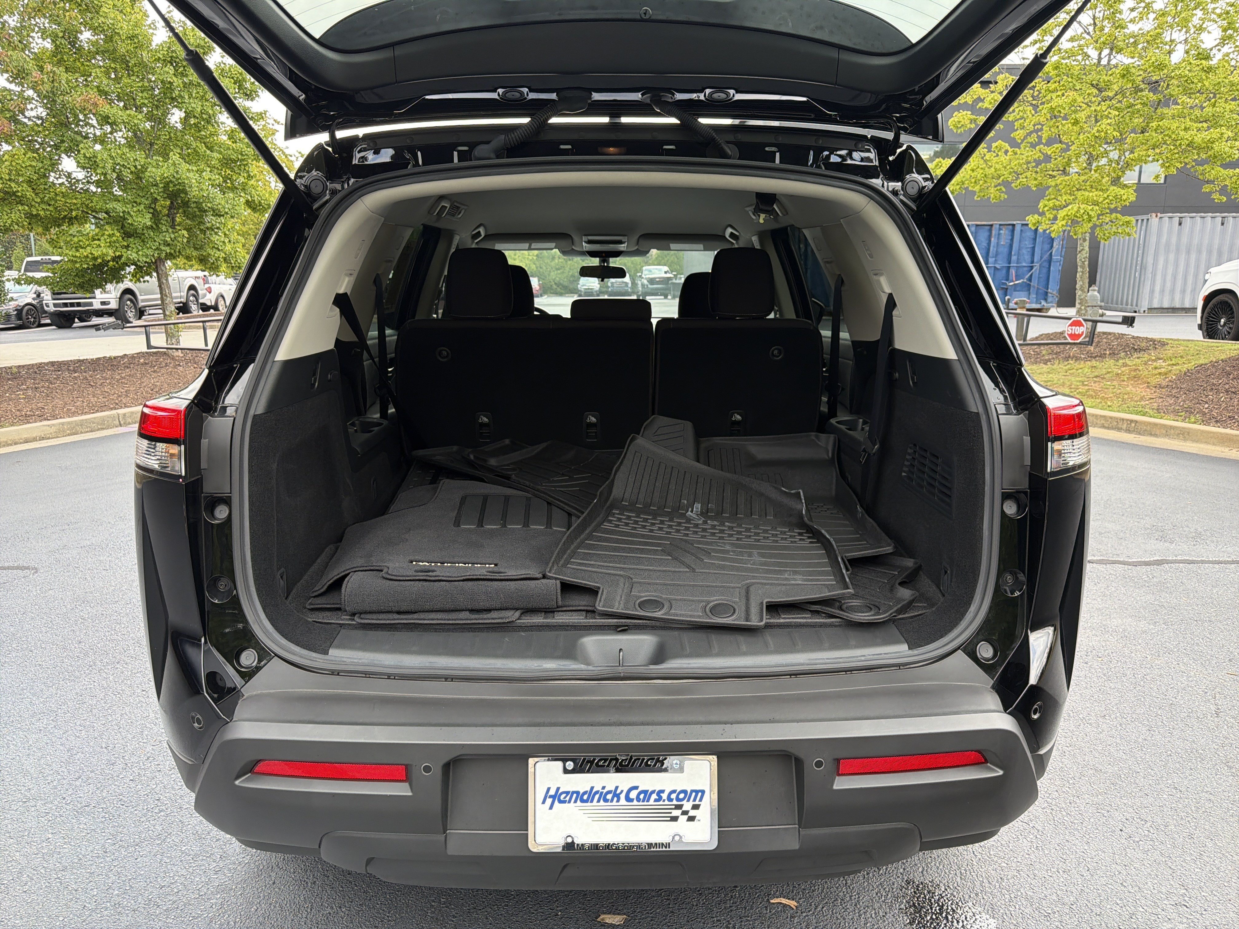 Used 2025 Nissan Pathfinder S AWD/4WD image 53