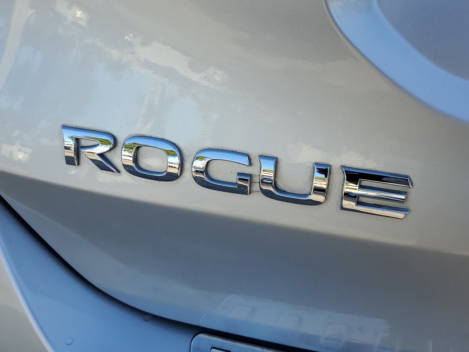 Certified 2019 Nissan Rogue S image 26