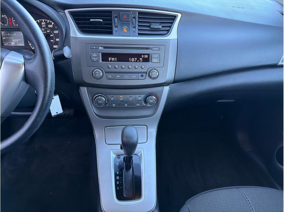 Used 2014 Nissan Sentra S image 17