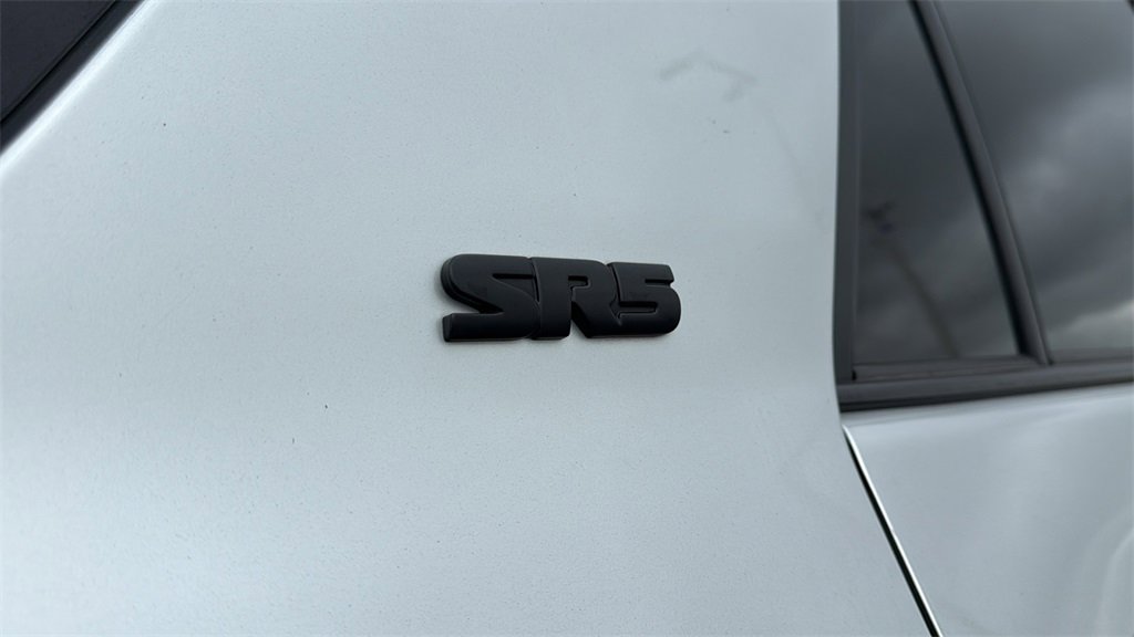 Used 2022 Toyota 4Runner SR5 image 8