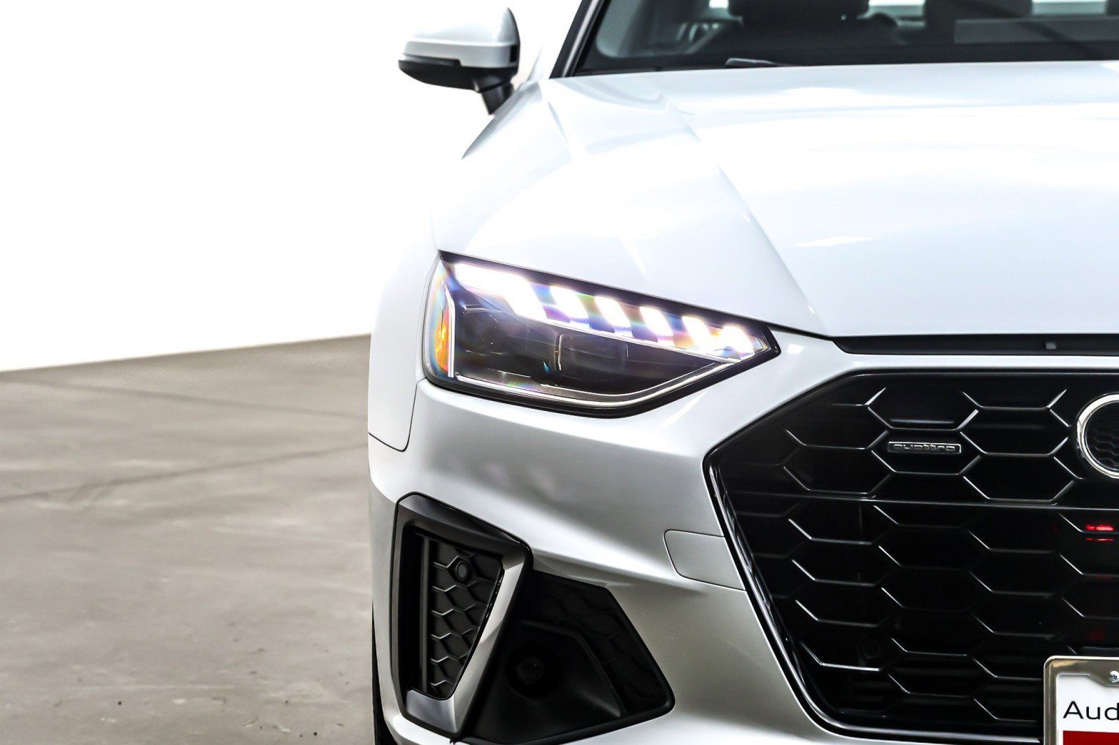 Used 2025 Audi A4 2.0T Premium w/ Convenience Package image 15