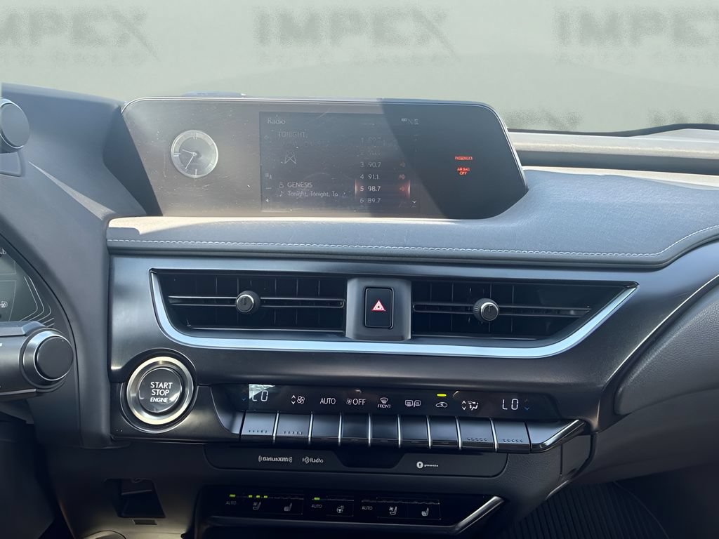Used 2020 Lexus UX 200 w/ Premium Package FWD image 12