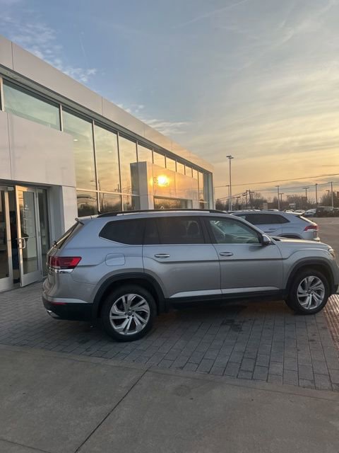 Used 2021 Volkswagen Atlas SE image 8