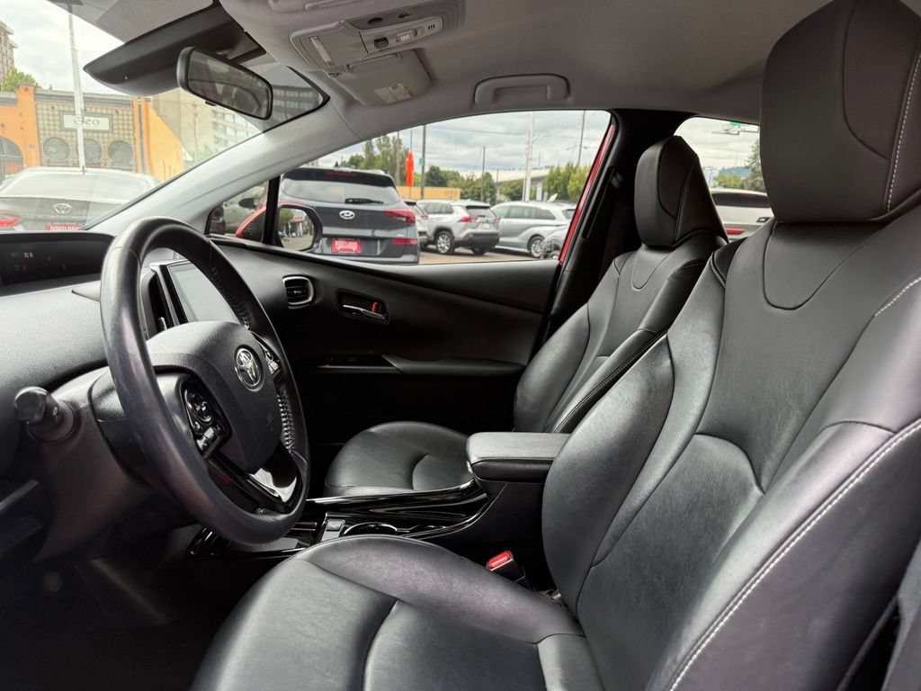 Used 2020 Toyota Prius Prime XLE FWD image 14