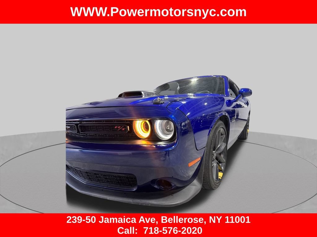 Used 2022 Dodge Challenger R/T w/ Shaker Package RWD image 11