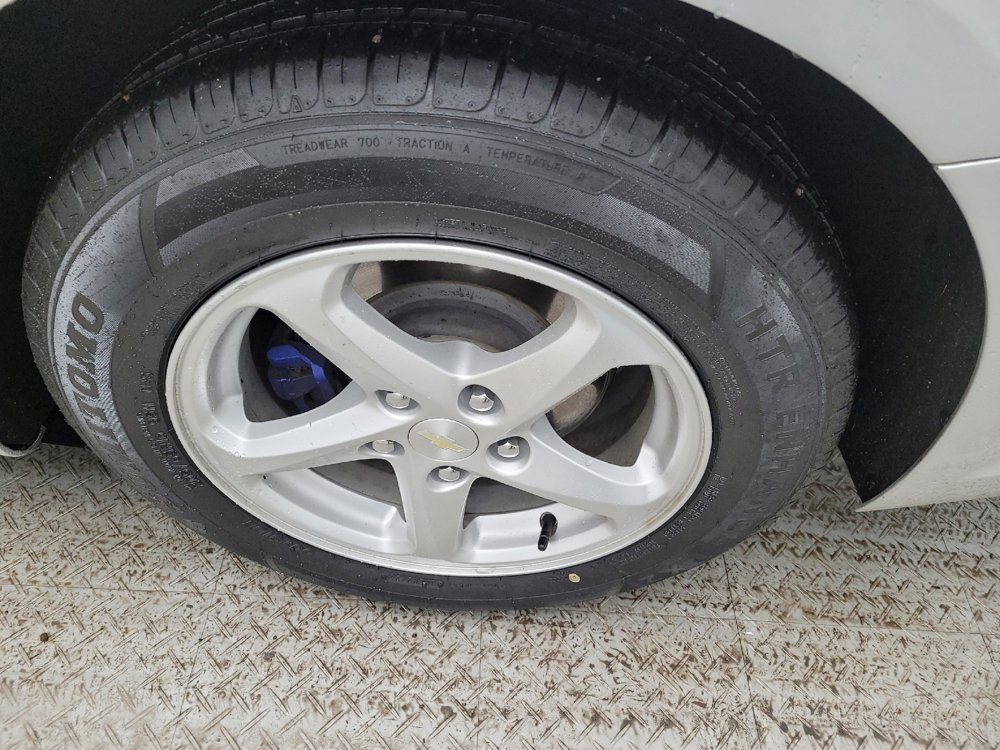 Used 2021 Chevrolet Malibu LS image 31