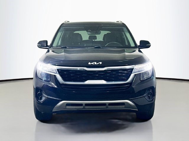 Used 2022 Kia Seltos EX AWD/4WD image 2