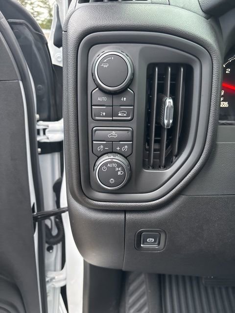 New 2025 Chevrolet Silverado 1500 Custom w/ Turbomax Blackout Package AWD/4WD image 21