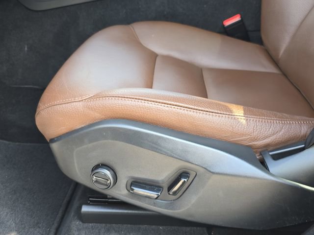 Used 2022 Volvo XC60 T8 Inscription Expression w/ Advanced Package image 29