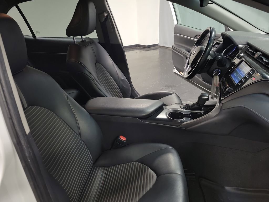Used 2019 Toyota Camry SE image 22