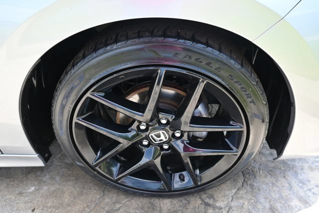 Used 2023 Honda Civic Sport image 11