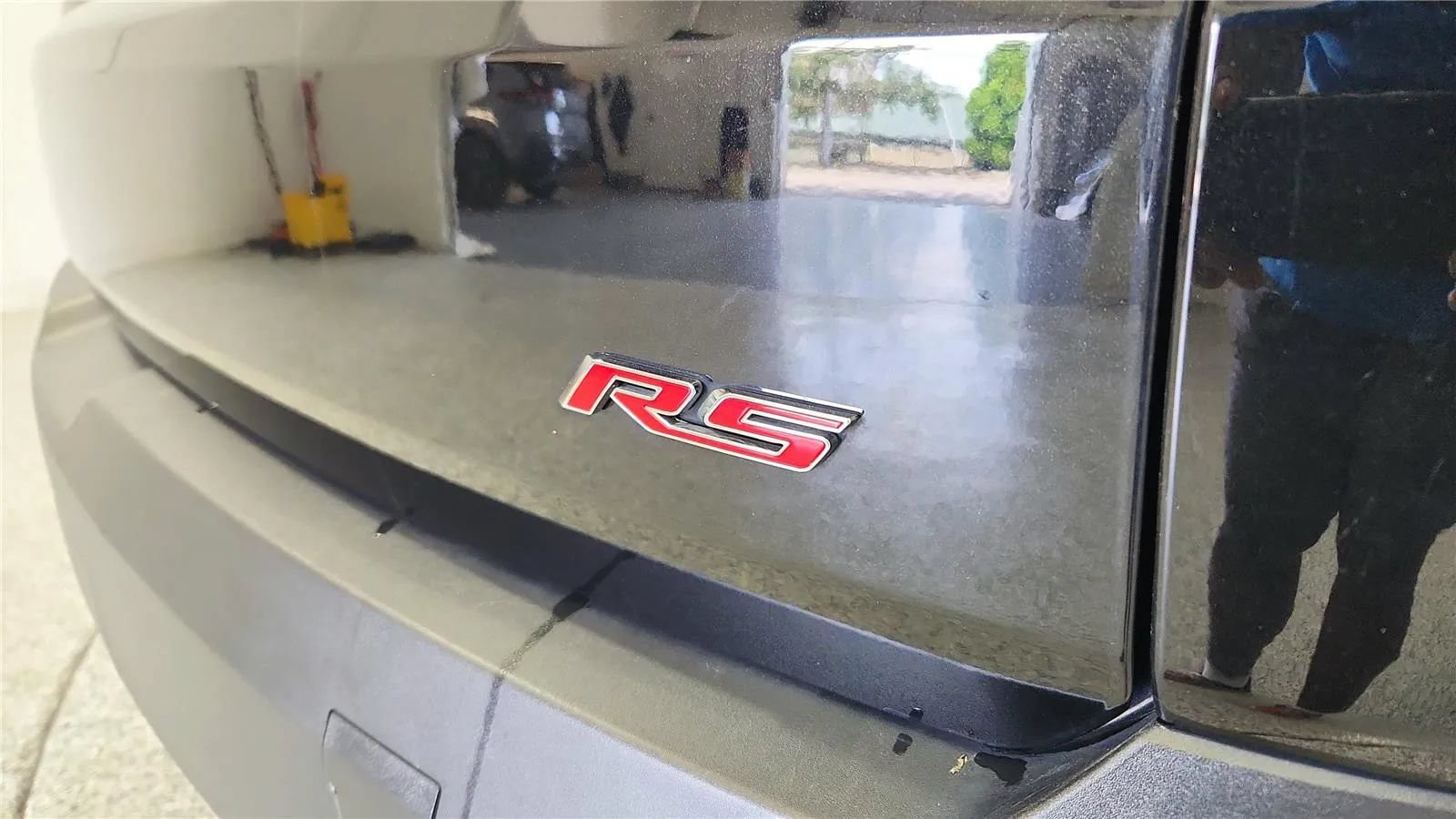 Used 2023 Chevrolet Traverse RS AWD/4WD image 23